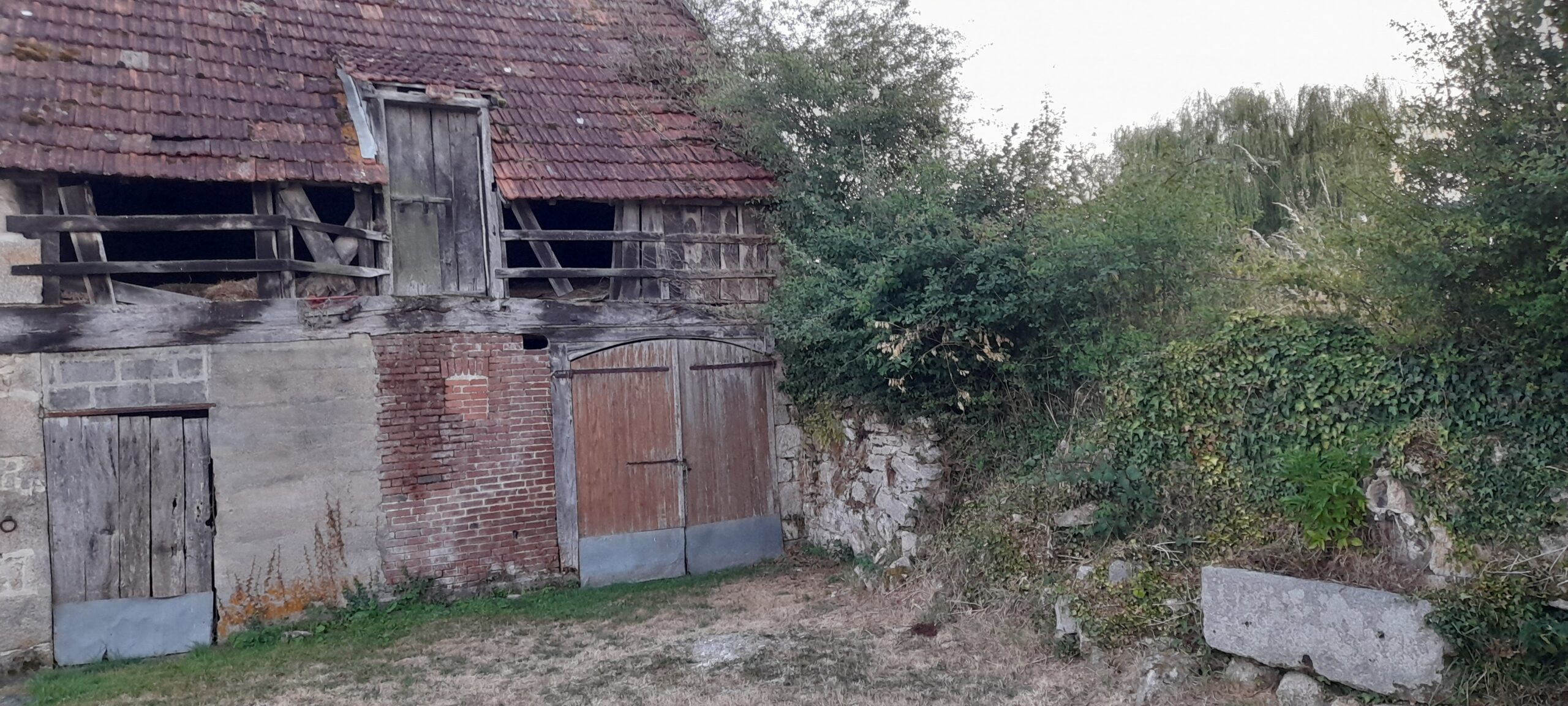 Ancienne écurie de Creusoé